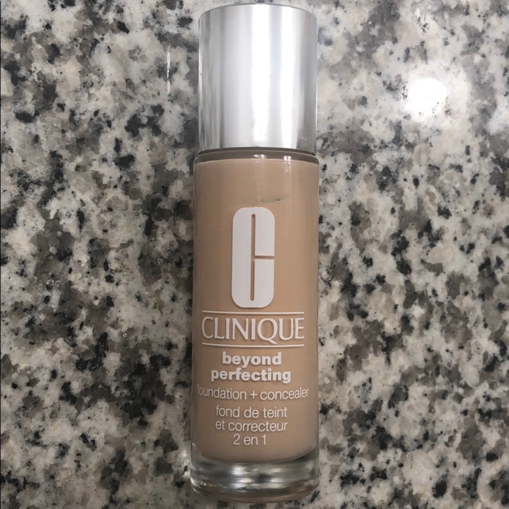 Clinique Beyond perfecting foundation+concealer